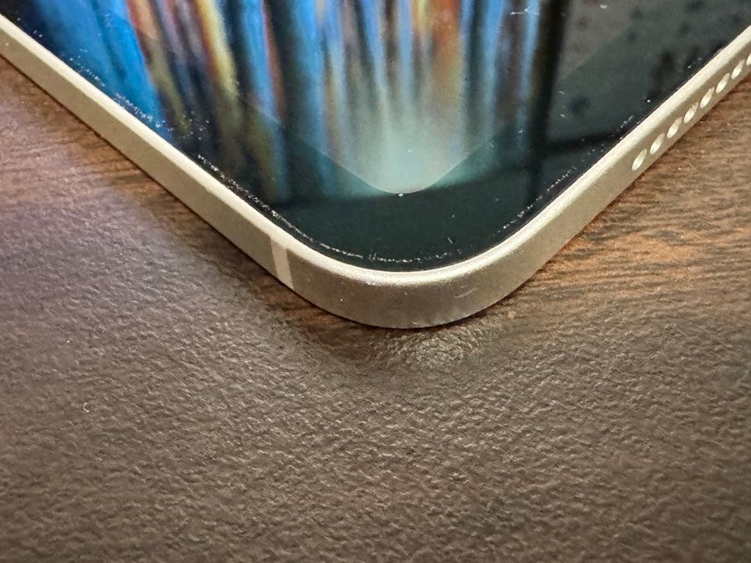 iPad mini 6世代 256GB セルラーモデル スターライト