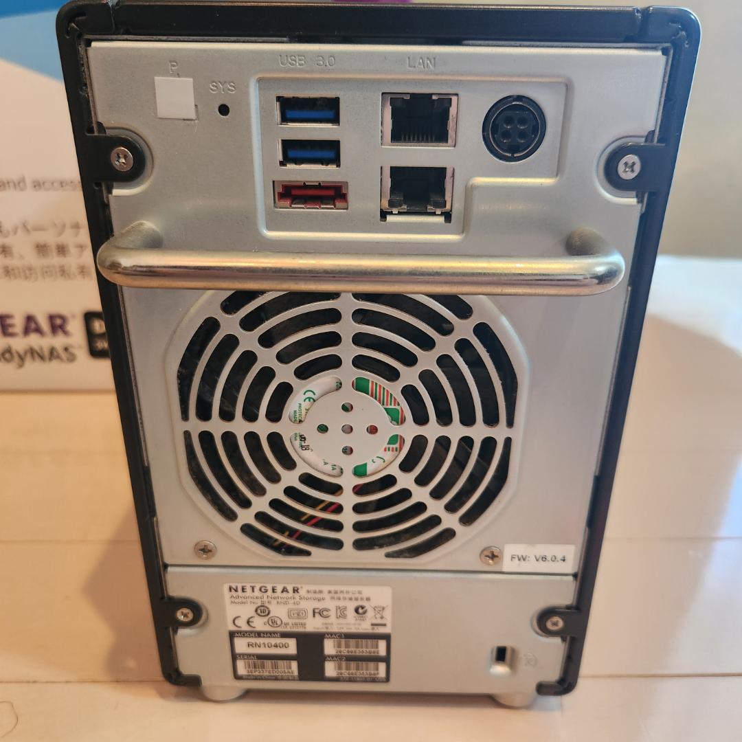 【りょー】NETGEAR ReadyNAS104NAS 3TBx4　その①