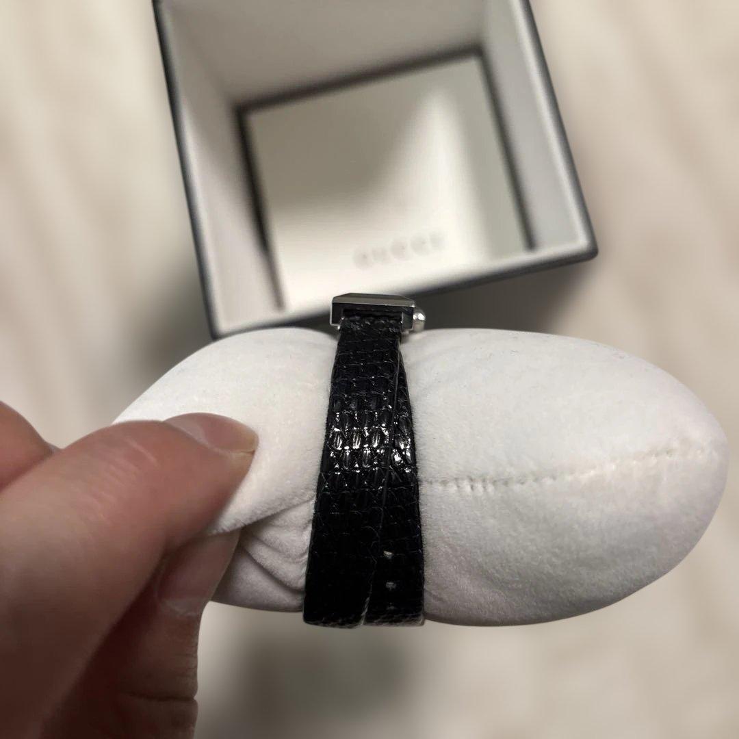 GUCCI ブラックレザーバンド 時計