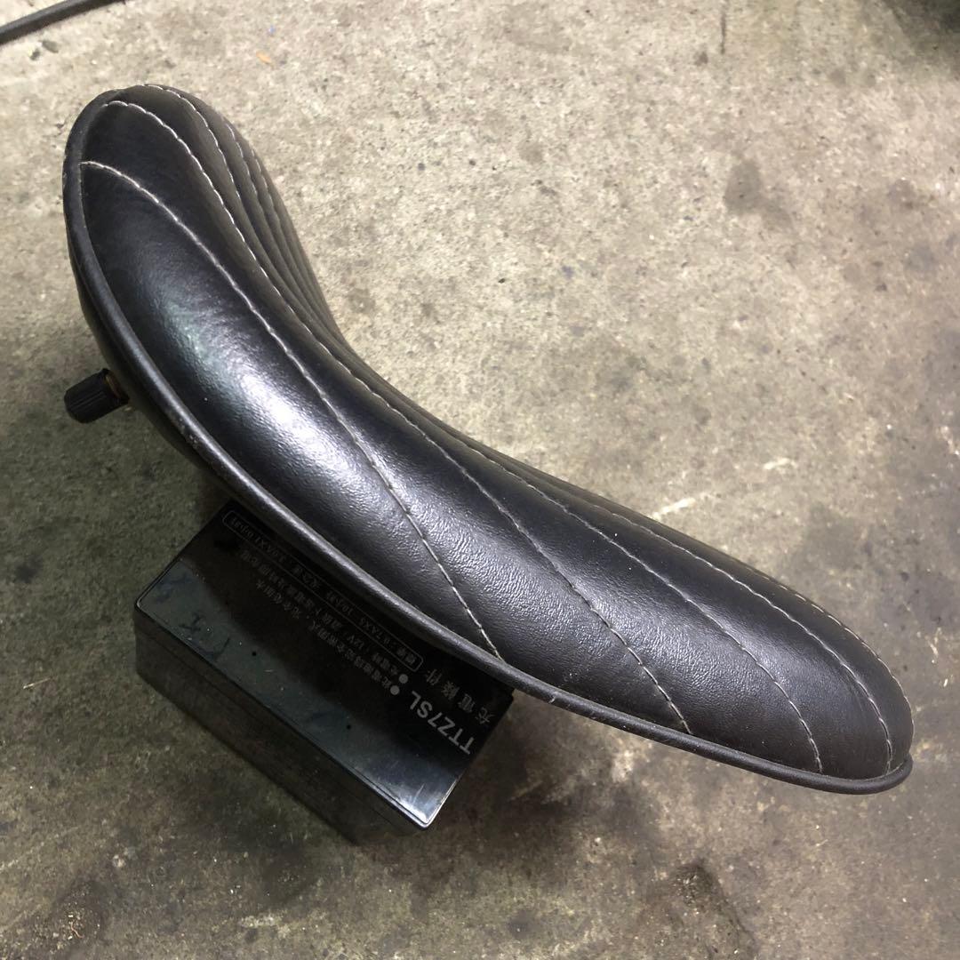 イージーライダース 汎用ソロシート バーチカル