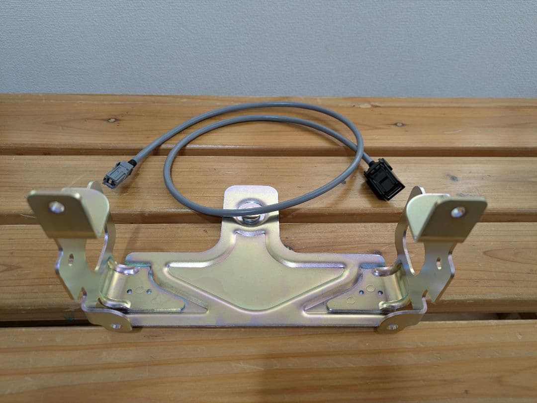 ディスプレイオーディオ　Gathers　VX-240ZFE