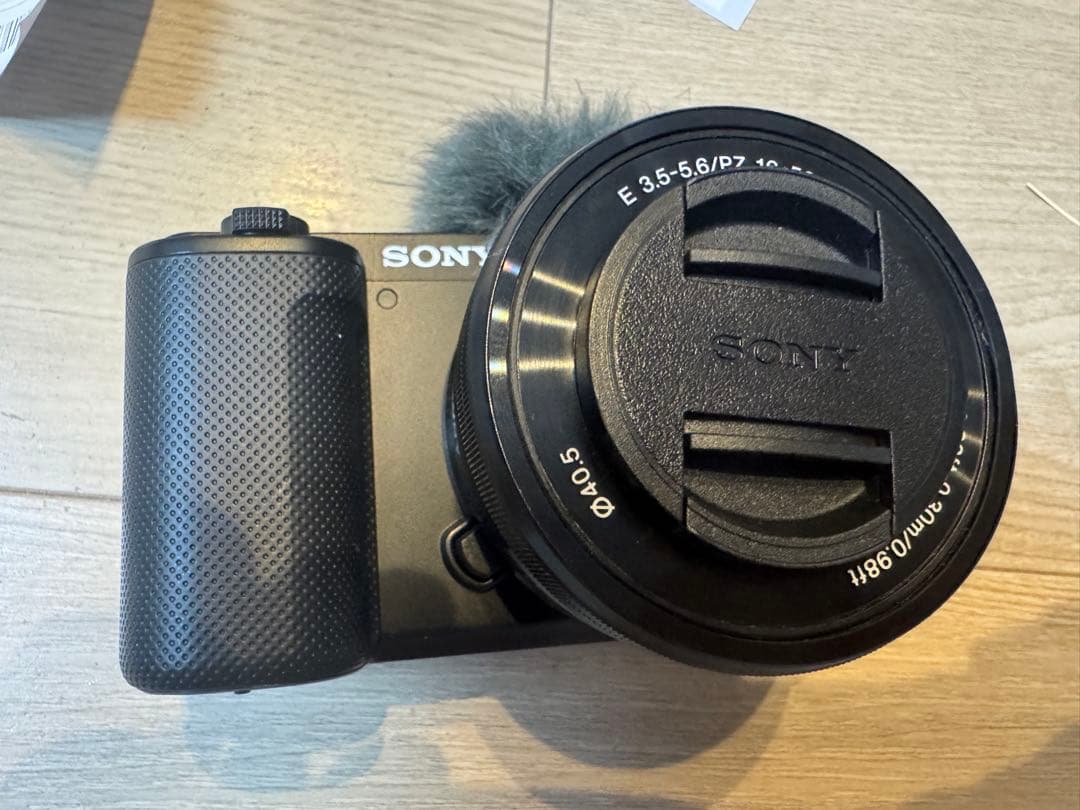 SONY ZV-E10L パワーズームレンズキット（ほぼ未使用・ストラップ欠品）