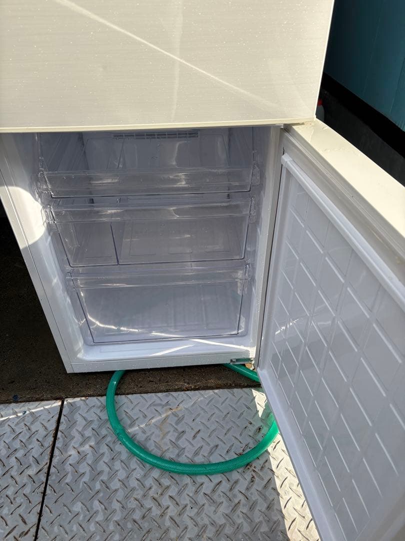 Sharp シャープホワイト冷蔵庫 5棚 4ドアポケット