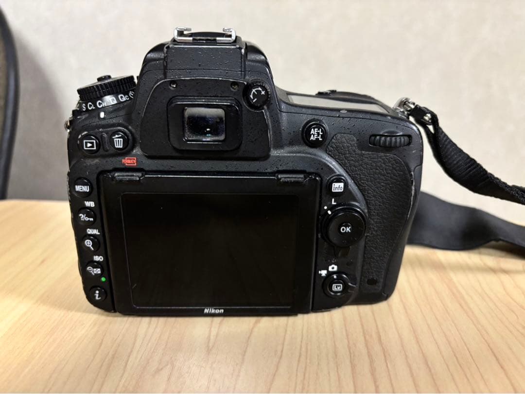 Nikon ニコンD750 デジタル一眼レフカメラ　バッテリー　ストラップ付き