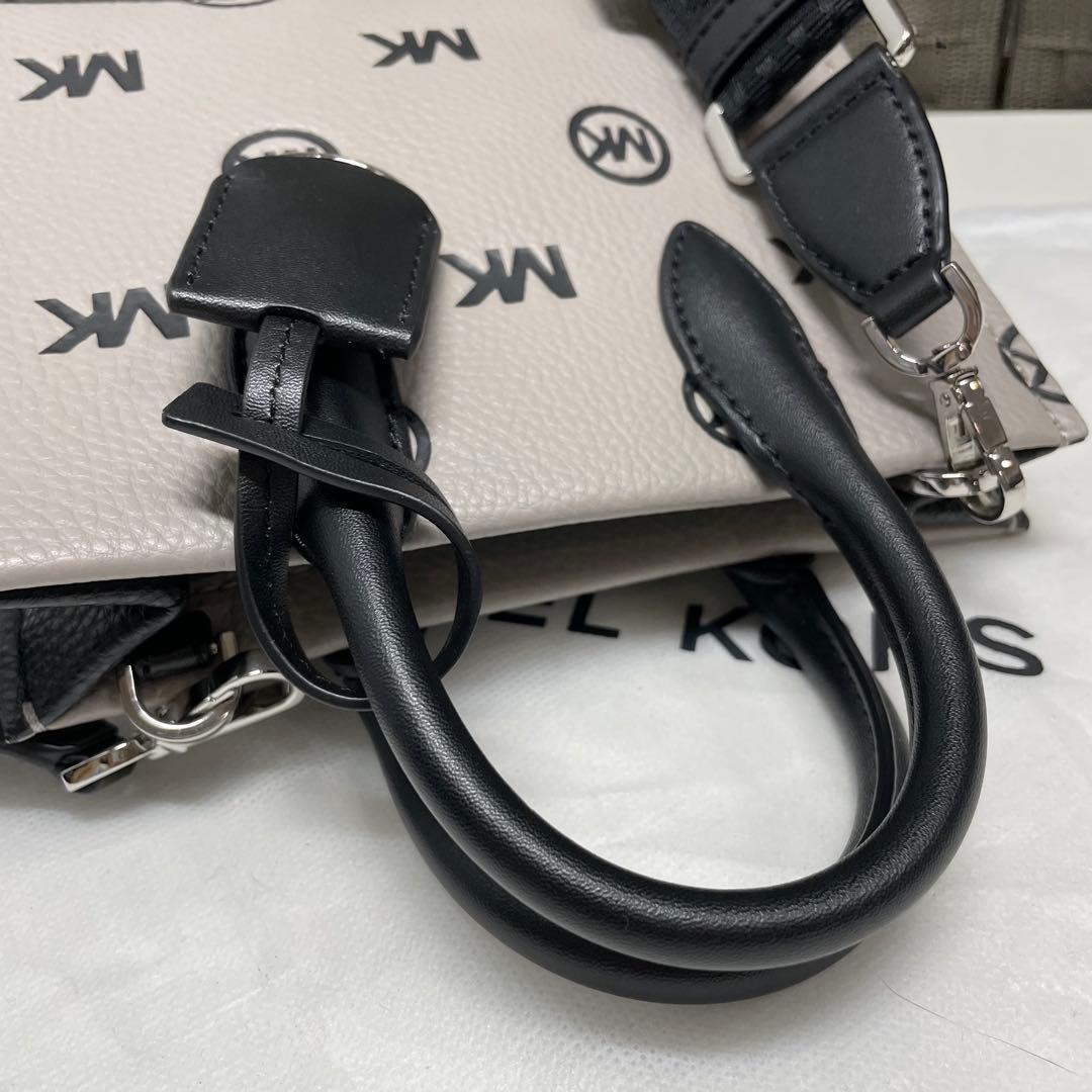 ‪*‬様 美品　MICHAEL KORS MKロゴ ハンドバッグ