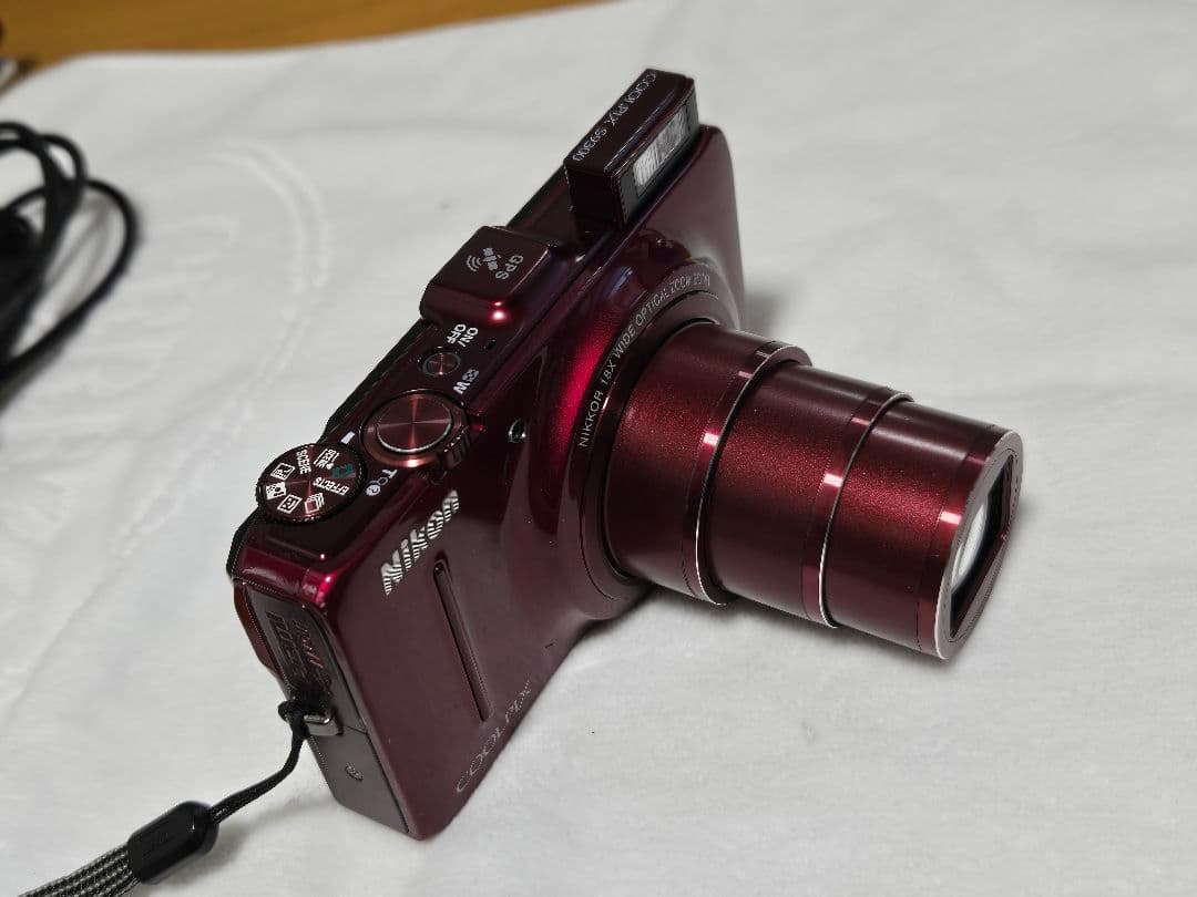 Nikon COOLPIX s9300 本体　バッテリー3個+USB充電器