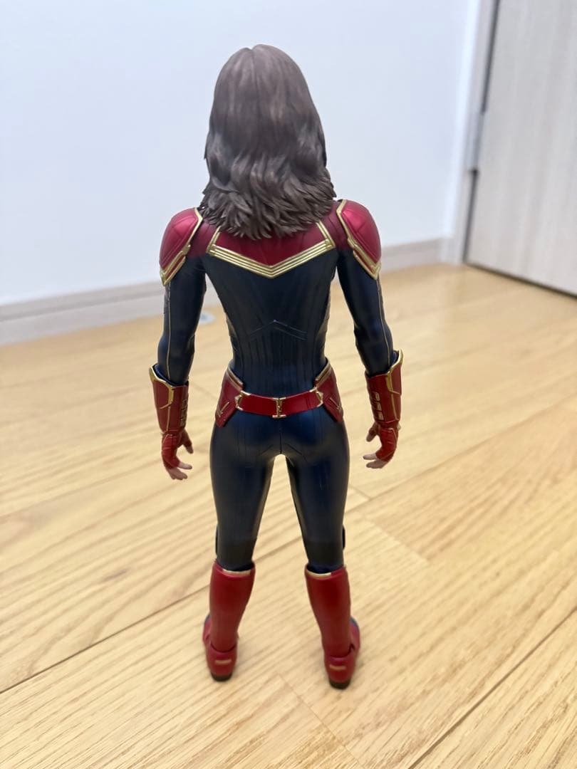 【美品】ホットトイズ　キャプテン・マーベル デラックスエディション