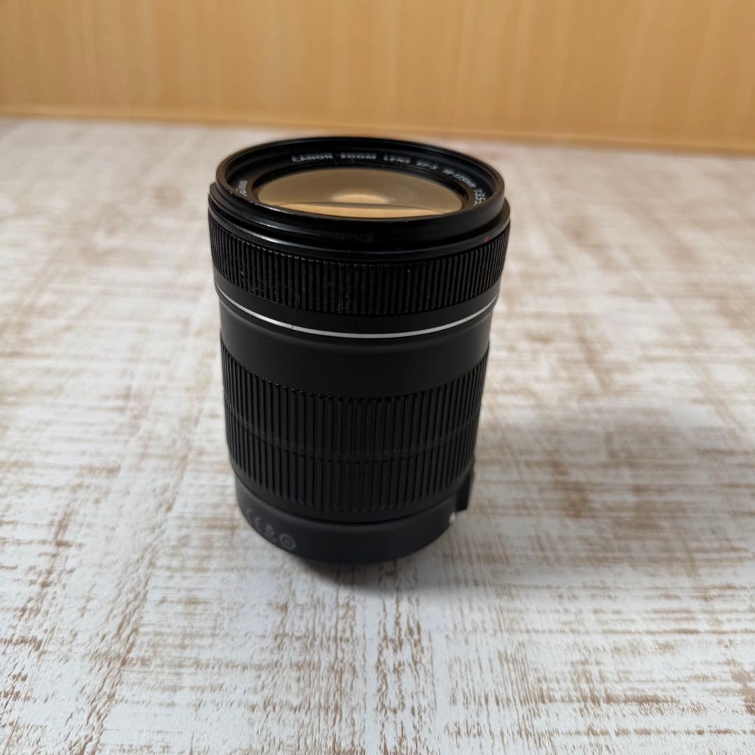 Canon キャノン　EF-S 18-135mm IS