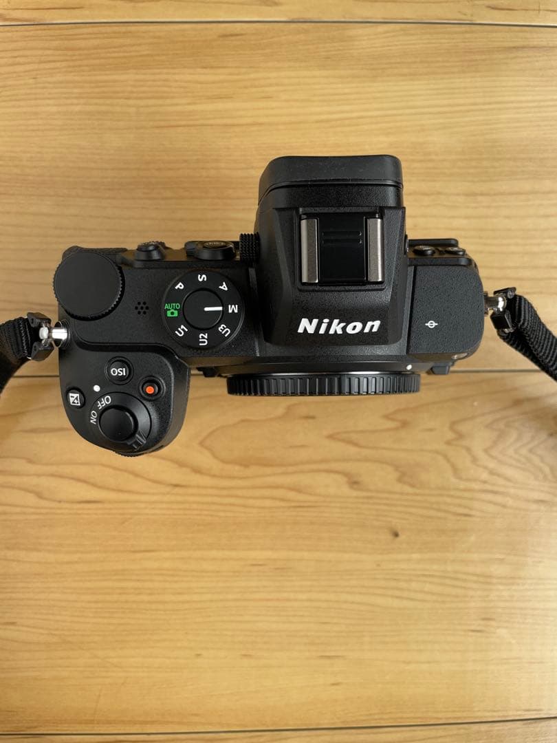 Nikon Z 5 フルサイズミラーレス一眼カメラボディ