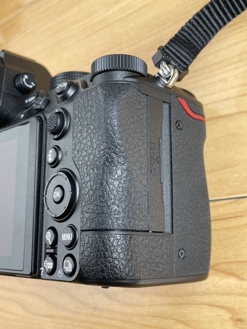 Nikon Z 5 フルサイズミラーレス一眼カメラボディ