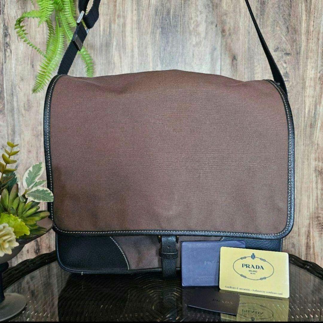 PRADA プラダ　メッセンジャーバッグ ブラウン/ブラック 　美品！