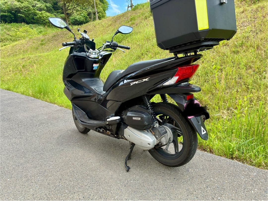 PCX125 jf56 カウル　ブラック　大幅値下げしました