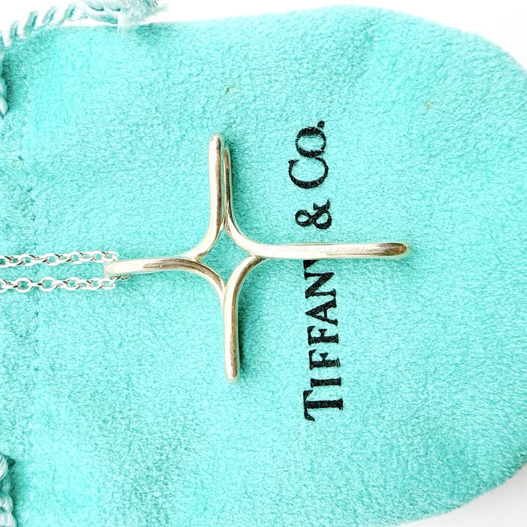 2961-15 保存箱・袋付き✨Tiffany インフィニティクロス　ネックレス