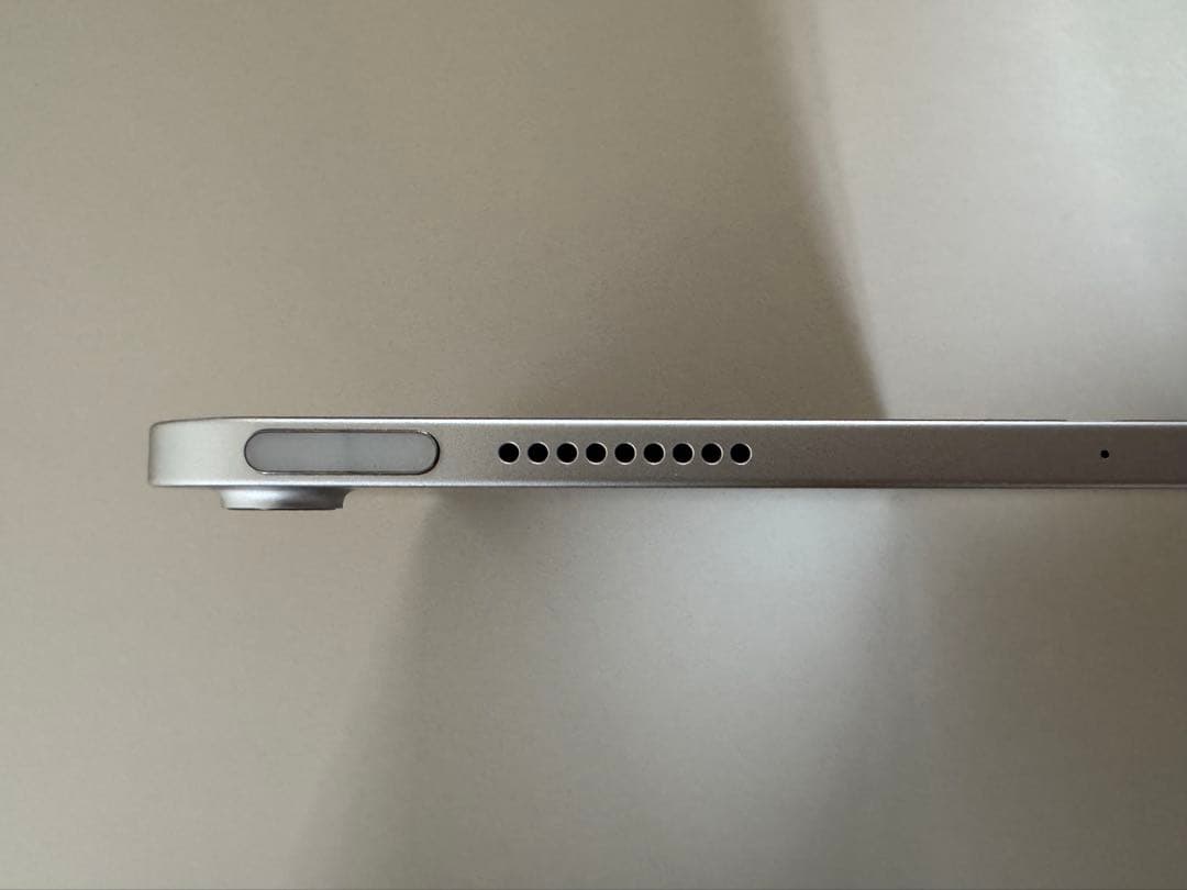 iPad air 第4世代10.9インチ シルバー