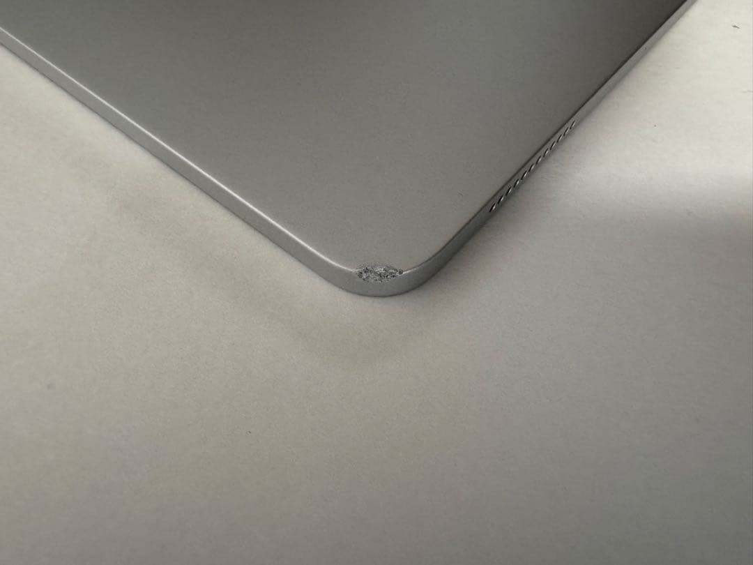 iPad air 第4世代10.9インチ シルバー