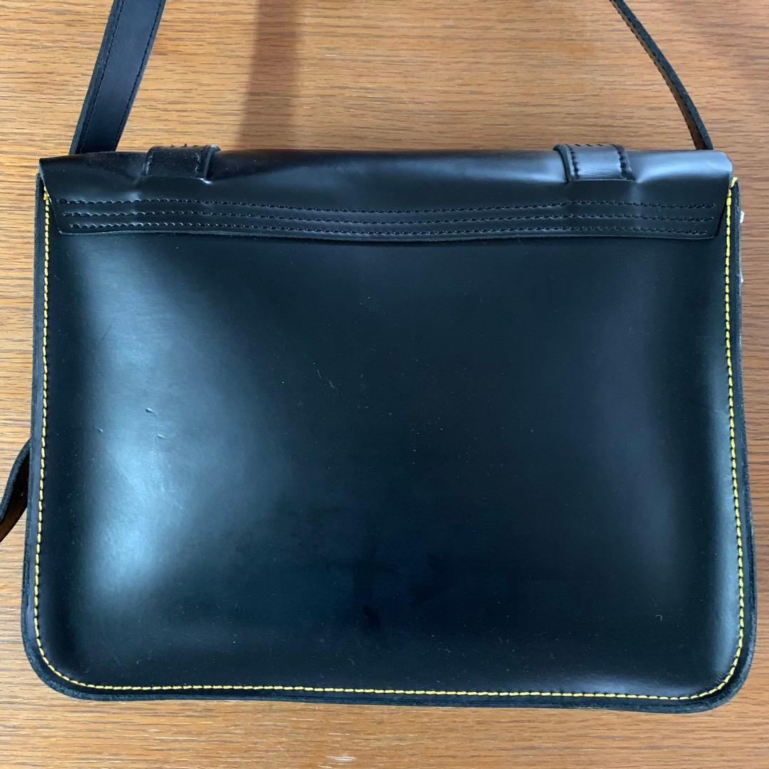 Dr.Martens ドクターマーチン 11インチ レザー サッチェル バッグ