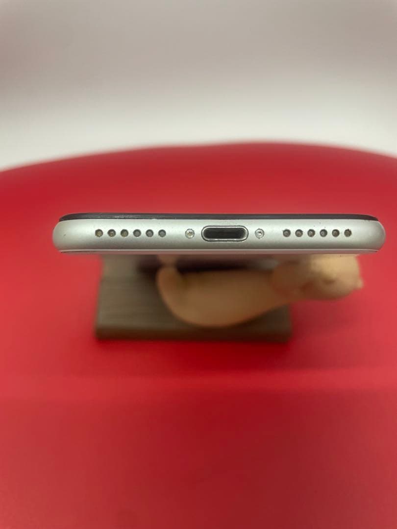 ぴ*布様 Apple iPhone SE (第2世代) ホワイト