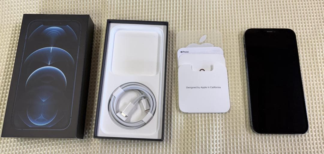 iPhone12PRO 256GB　動作確認済　中古極美品！