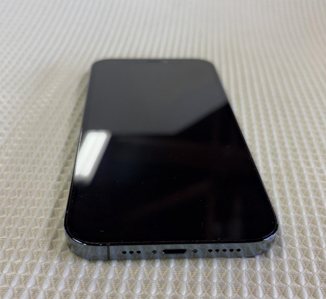 iPhone12PRO 256GB　動作確認済　中古極美品！