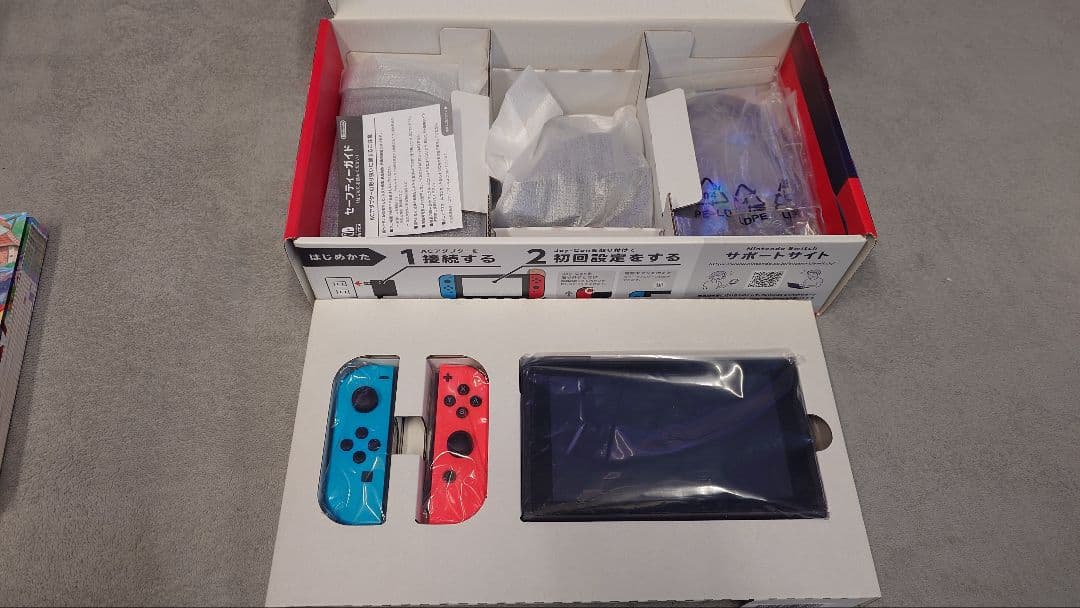 バッテリー強化版Nintendo Switch 本体 美品