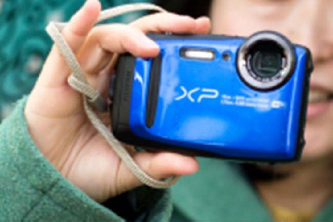 FUJIFILM FINEPIX XP90ブルー防水デジカメ　超美品