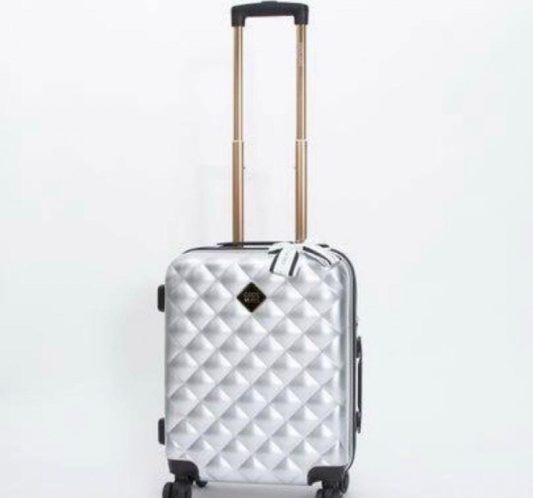 セシルマクビーCECIL McBEE Sサイズ キルト風キャリーケース シルバー