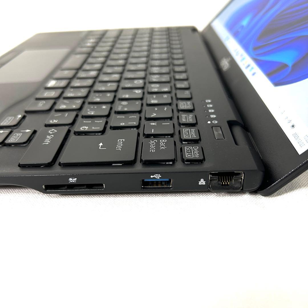 富士通 LIFEBOOK U9311/F i5 256GB 16GB オフィス