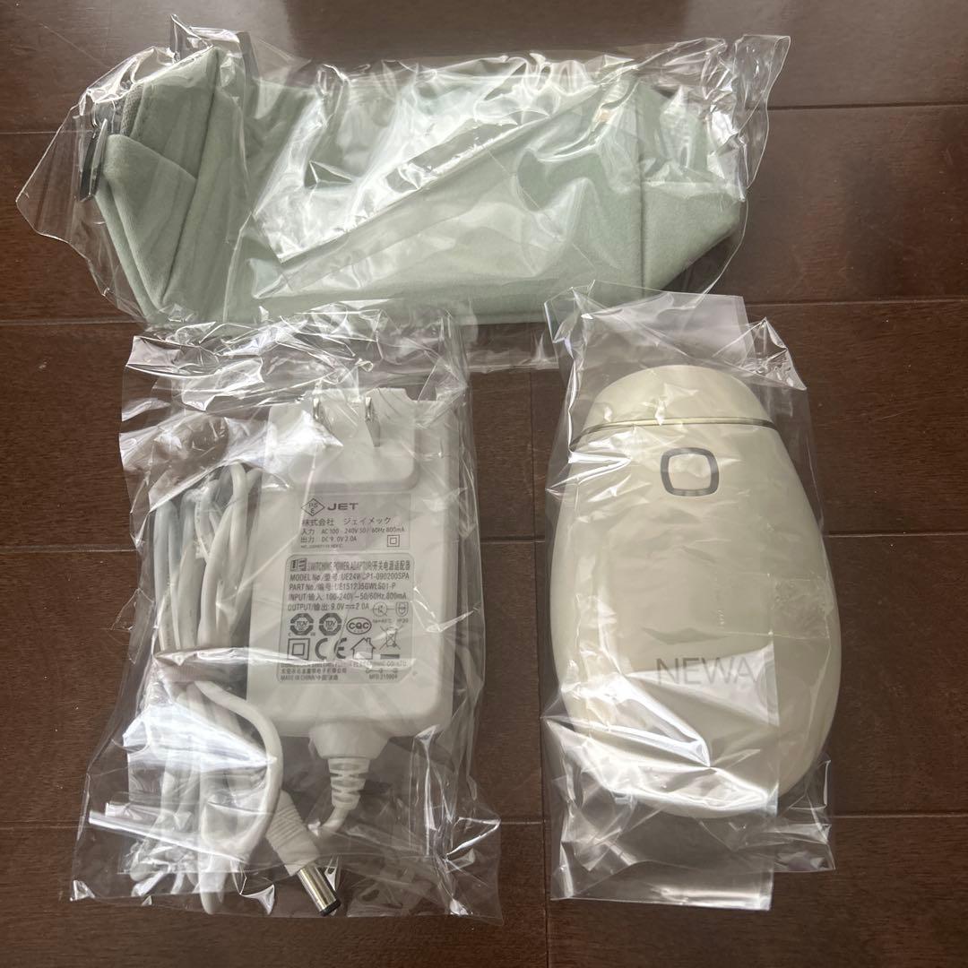 NEWA LIFT 美顔器 ホワイト