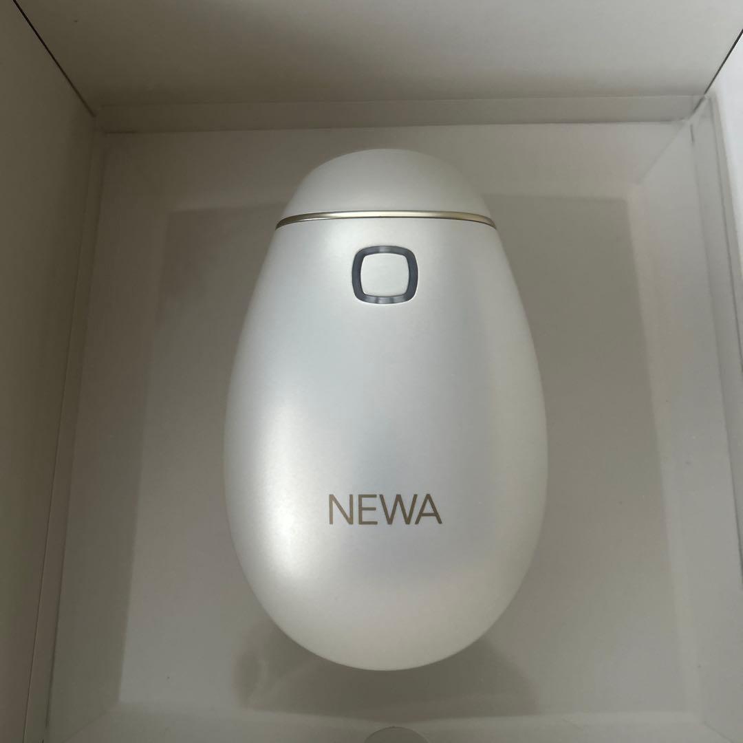 NEWA LIFT 美顔器 ホワイト