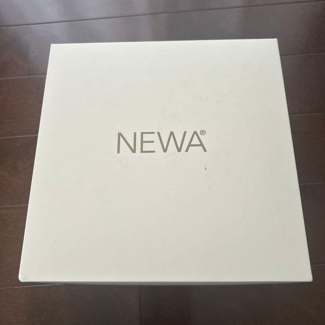 NEWA LIFT 美顔器 ホワイト