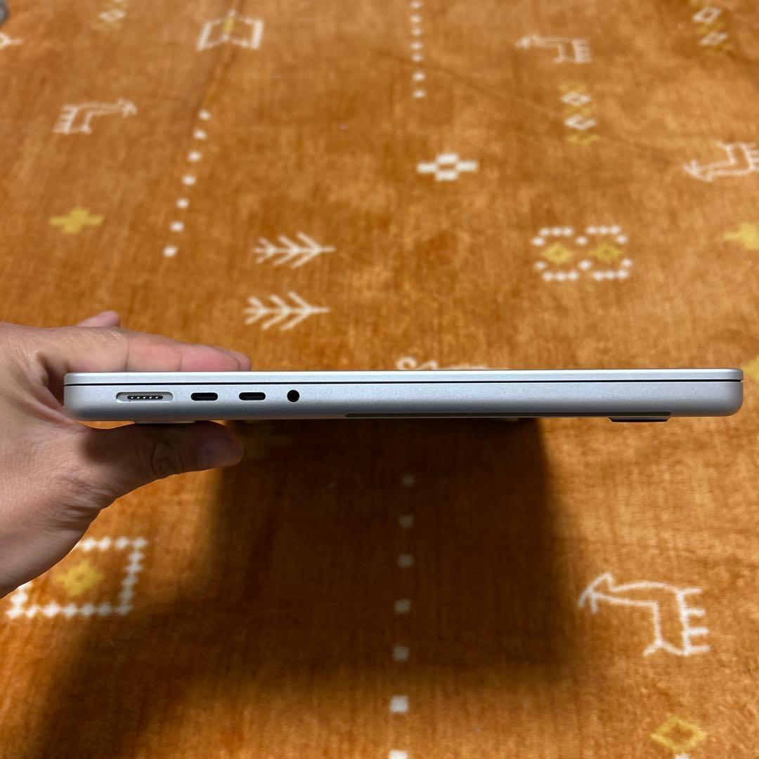 美品快速MacBook Pro 14インチ M1 32GB 16core 1TB