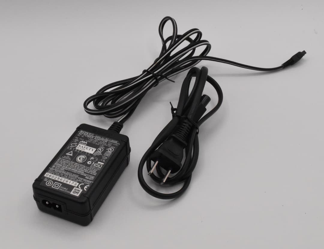 希少動作品 SONY デジタルビデオカメラ ハンディカム HDR-TG1