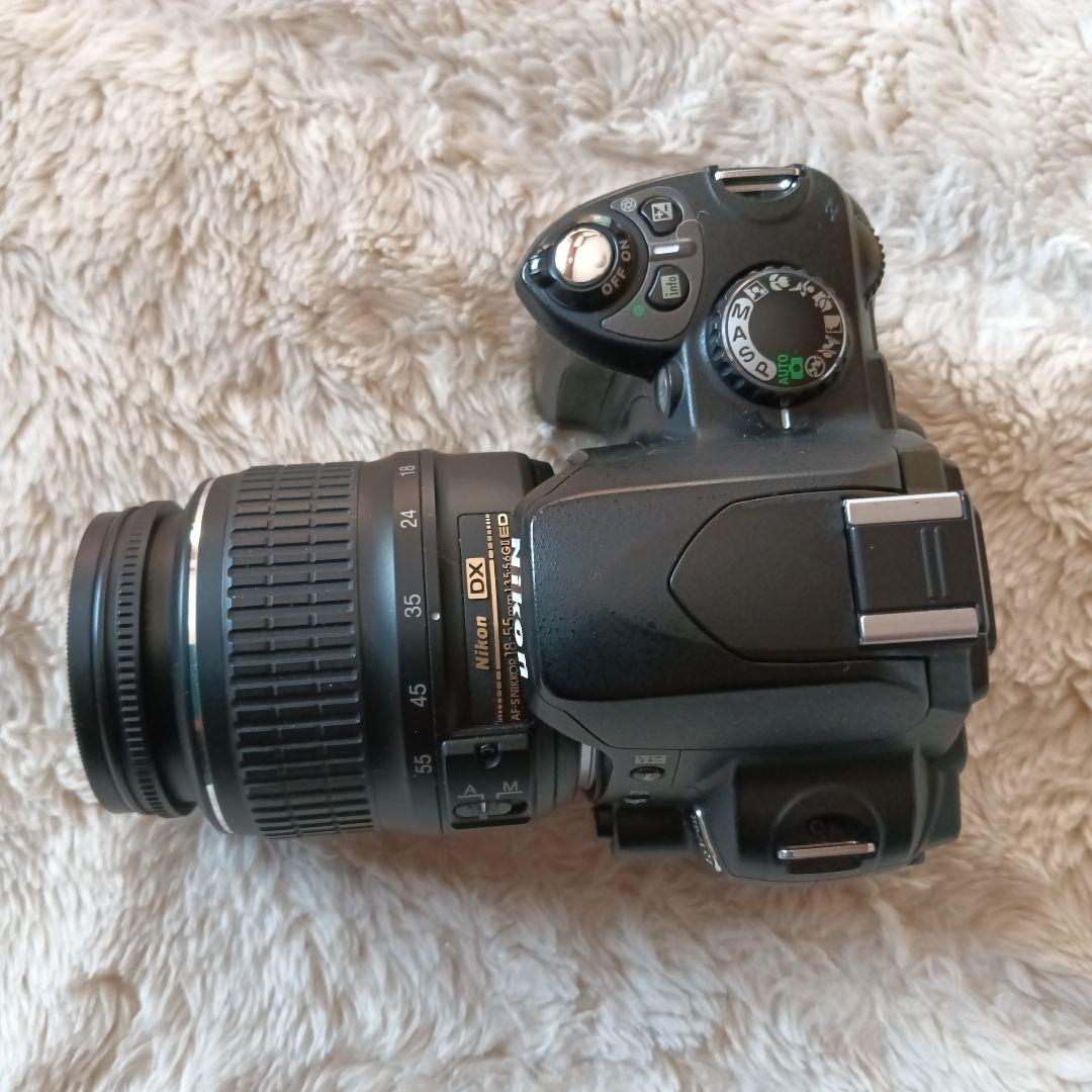 Nikon D40デジタル一眼レフ 18~55ミリ標準ズームセット[美品]