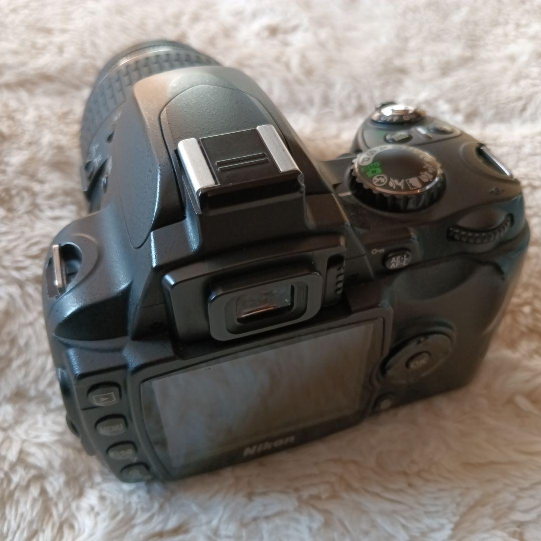 Nikon D40デジタル一眼レフ 18~55ミリ標準ズームセット[美品]