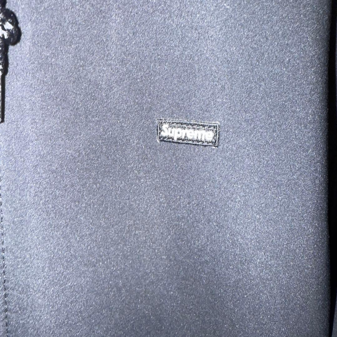 supreme パーカー　美品　シュプリーム