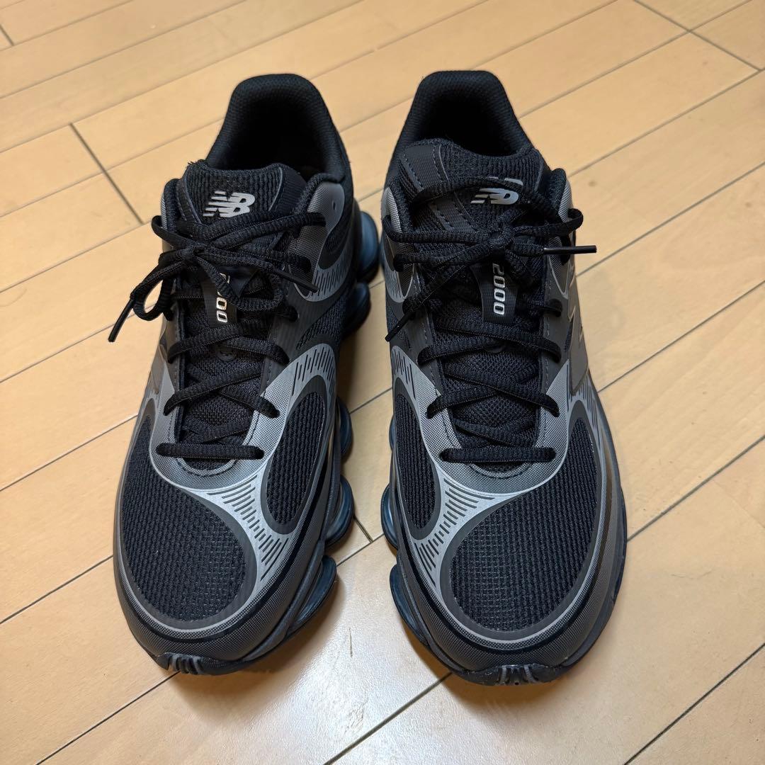 New Balance 2000 ブラック/グレー スニーカー