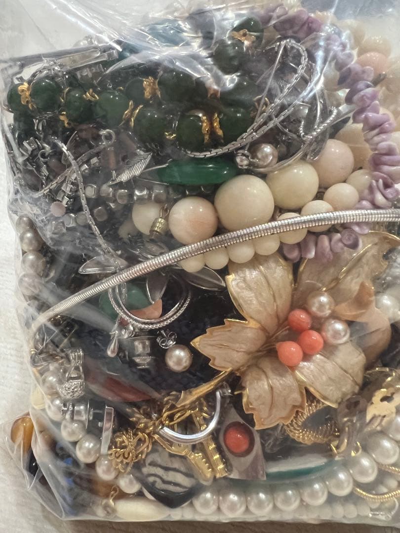 イミテーションアクセサリー まとめ売り 約2.2kg