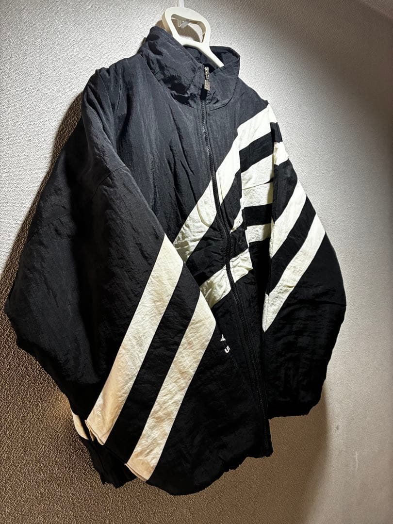 90s UMBRO ハイネック中綿ジャケット【最高デザイン】超レア