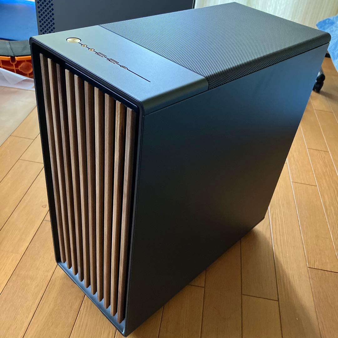 k*t様 Fractal Design｜North Black TG Dark