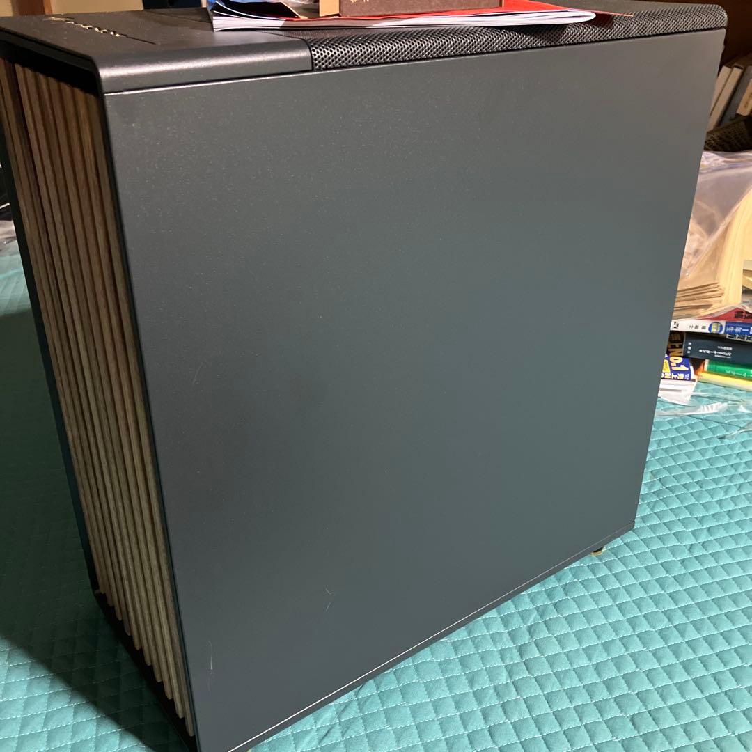 k*t様 Fractal Design｜North Black TG Dark