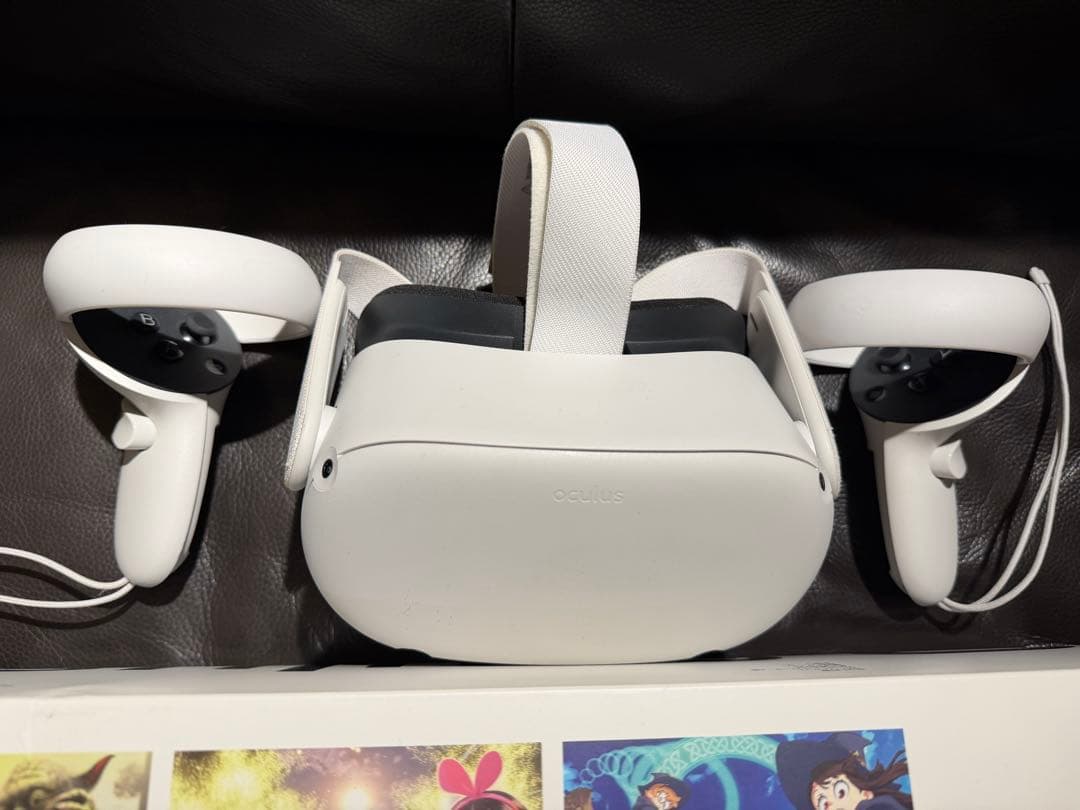  Quest 2 VRヘッドセット 本体とコントローラー