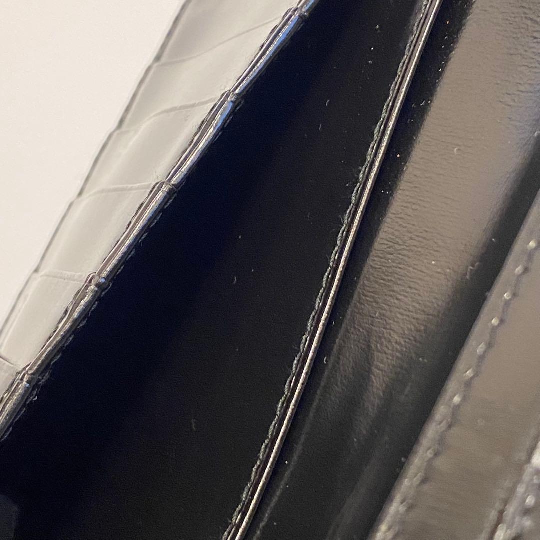 美品　カルティエ　cartier　長財布　レザーウォレット　パシャ　金ロゴ　黒