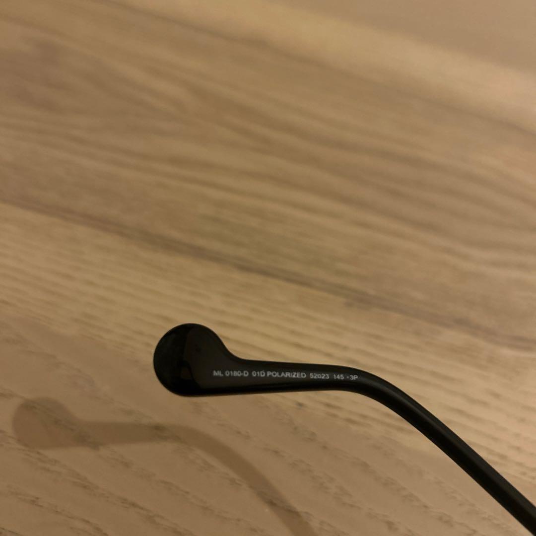 MONCLER サングラス　保証書付き