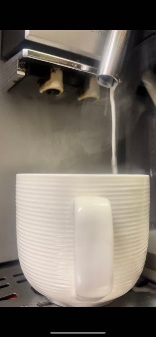 k*a様 デロンギ エスプレッソマシン ペルフェクタ カプチーノ ESAM550