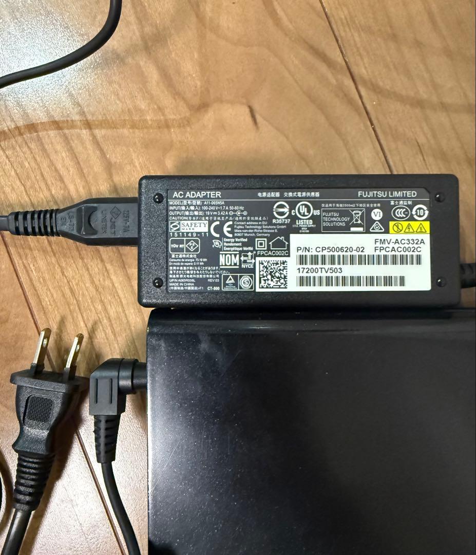 富士通 ノートPC Core i5 SSD 256GB タッチパネル すぐ使える