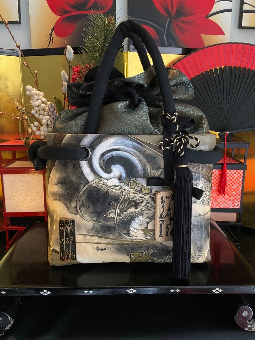 一閑張り　一閑張りバッグ　雲龍　虎　古文書　和紙　竹籠　籠バッグ　着物　金墨　黒