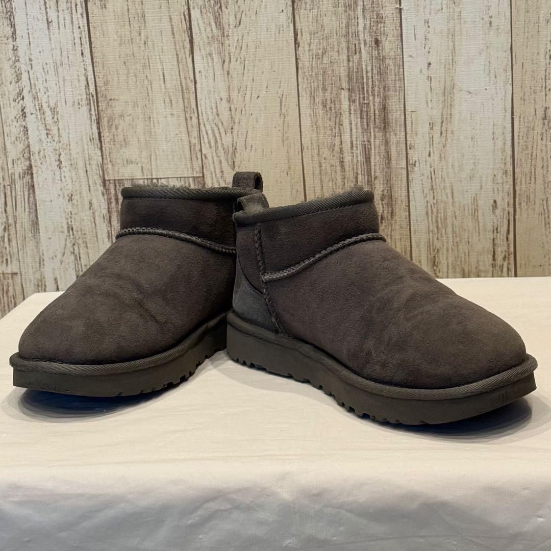 【UGG】 クラシック ウルトラミニ ムートン ブーツ 24cm グレー