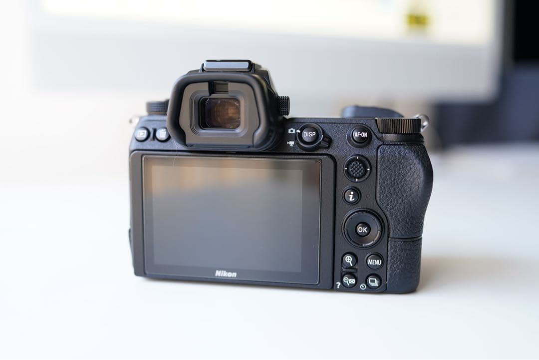 Nikon ニコン Z6 ボディ