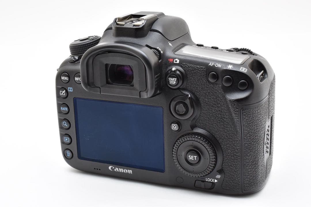 デジタル一眼レフカメラCanon EOS 7D MarkⅡ 標準レンズセット
