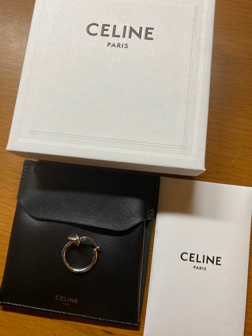 【片耳のみ】CELINE ノットフープ ピアス シルバー　SCA4252